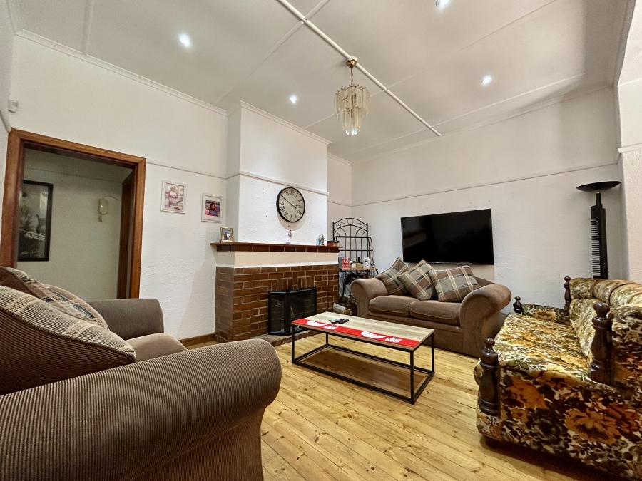 3 Bedroom Property for Sale in Churchill Estate Western Cape
